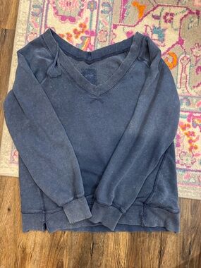 Aerie V Neck Sweatshirt in Washed Navy